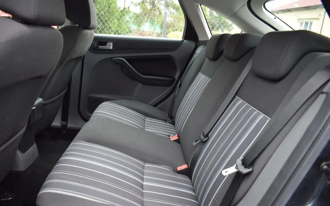 Ford Focus cena 15700 przebieg: 243500, rok produkcji 2008 z Łuków małe 56